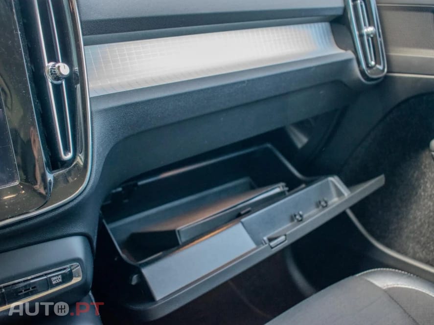 Volvo XC40 2.0 D3 Momentum