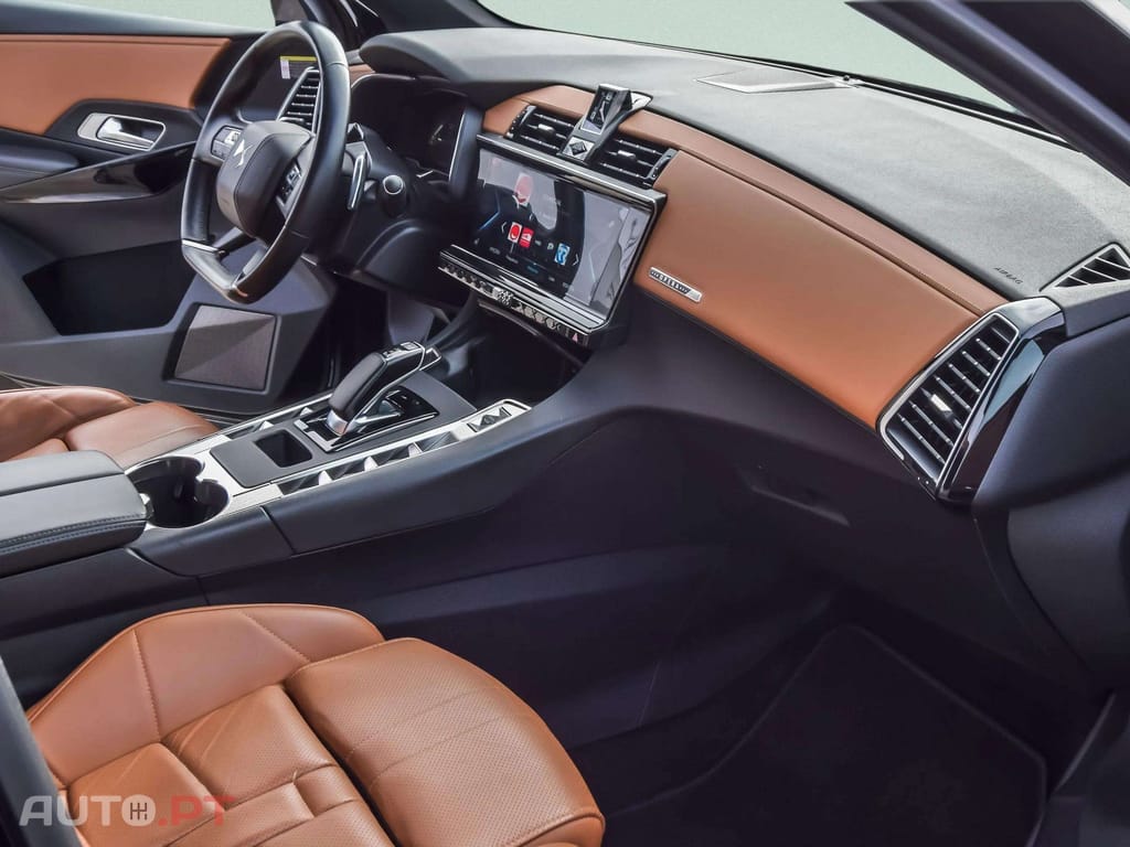 DS DS7 Crossback E-Tense 4x4 Opera EAT8