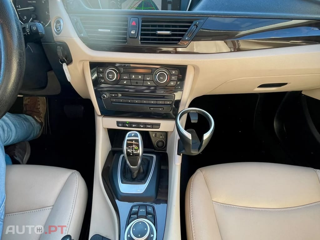 BMW X1 x drive auto
