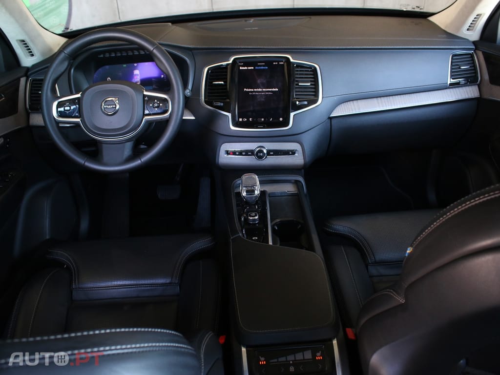 Volvo XC90 2.0 T8 PHEV Core AWD