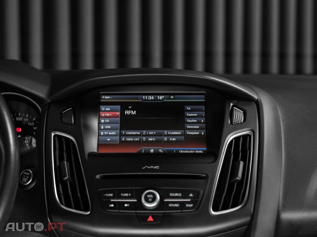 Ford Focus 1.0 EcoBoost S&S TITANIUM