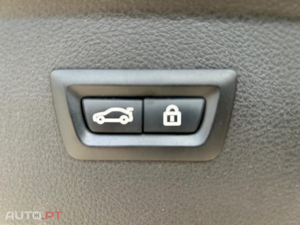 BMW 216 d Auto