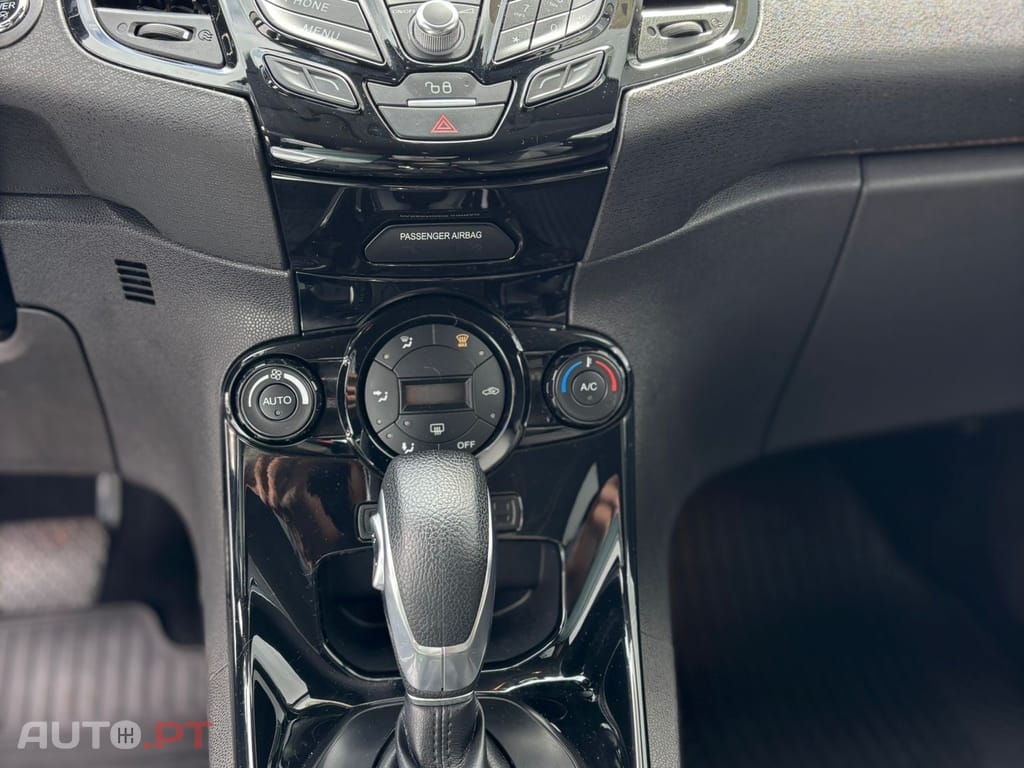 Ford Fiesta 1.0 T EcoBoost Titanium PowerShift