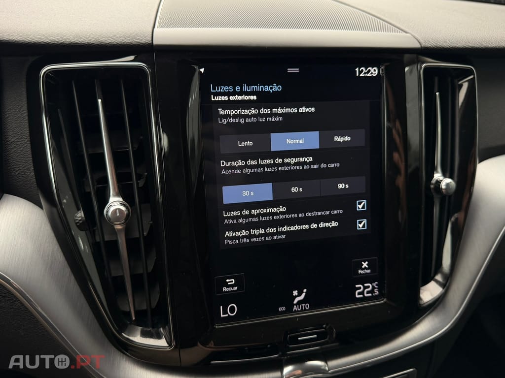 Volvo XC60 2.0 D4 Momentum Geartronic