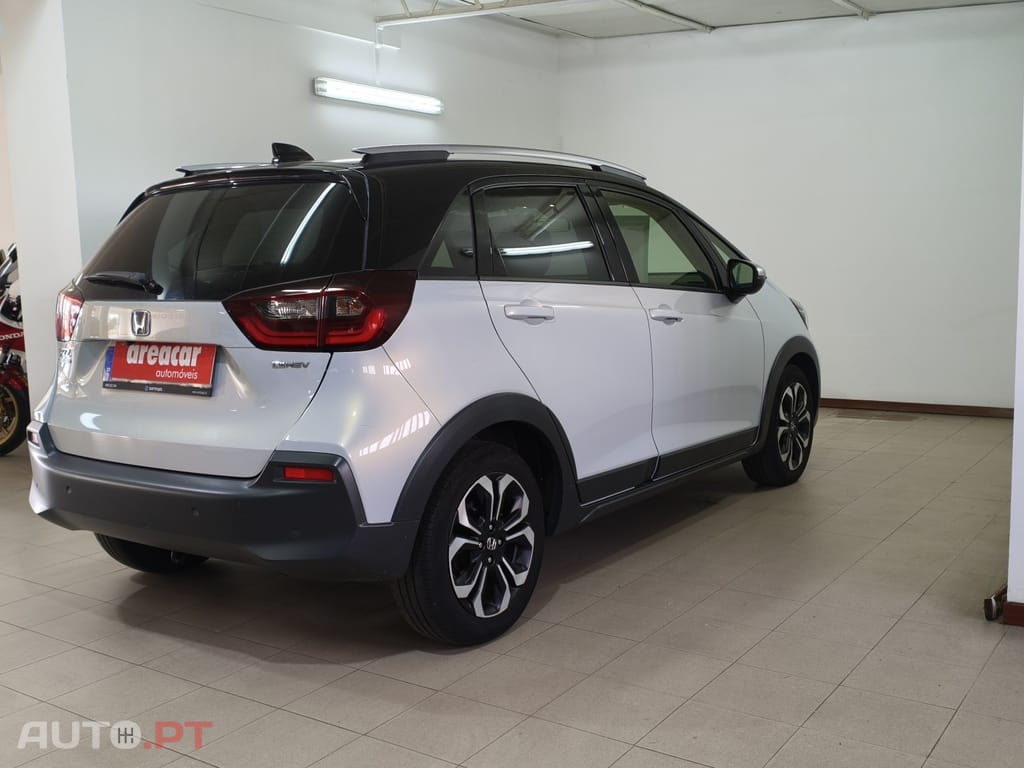 Honda Jazz 1.5i-MMD Crosstar Executive