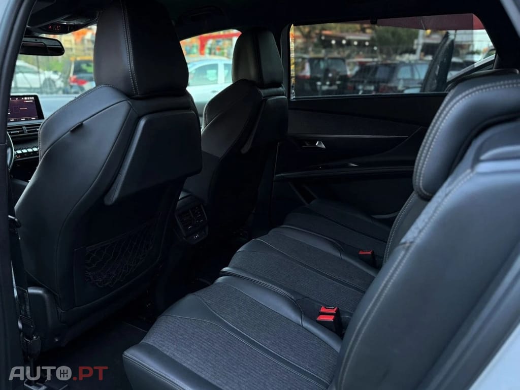 Peugeot 5008 1.5 BlueHDi GT LINE (EAT8)