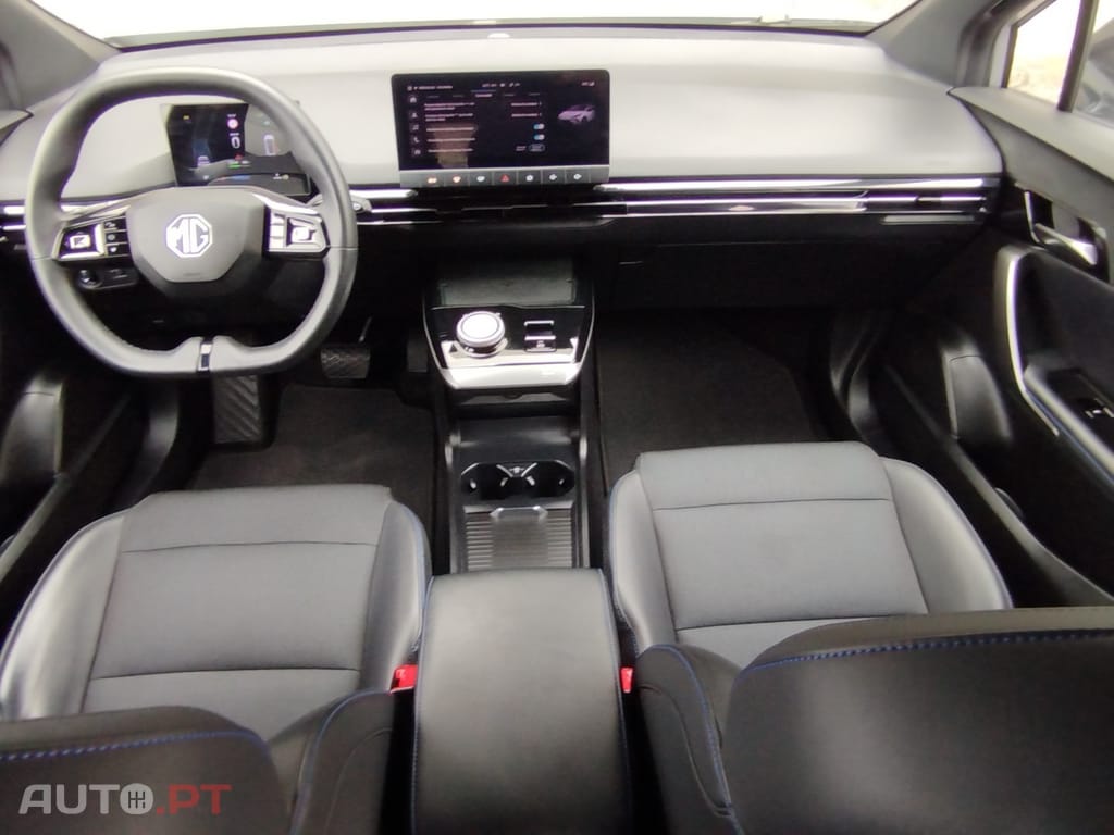 MG MG4 64 kWh Luxury