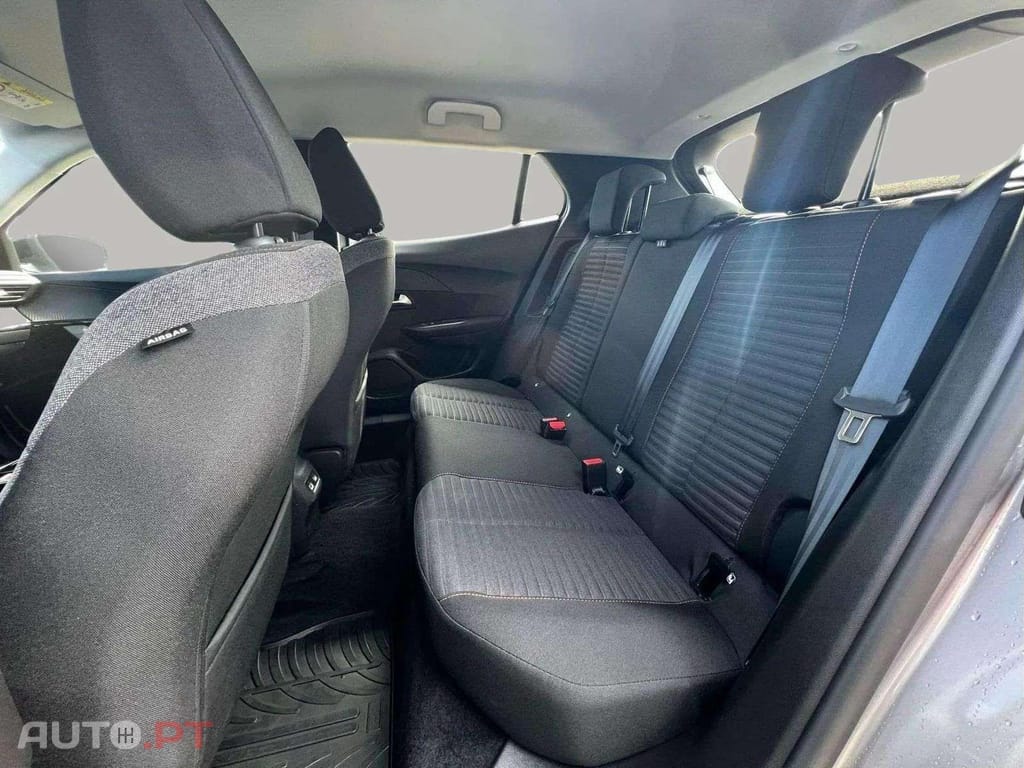 Peugeot E-2008 I.V.A DEDUTÍVEL e- Active