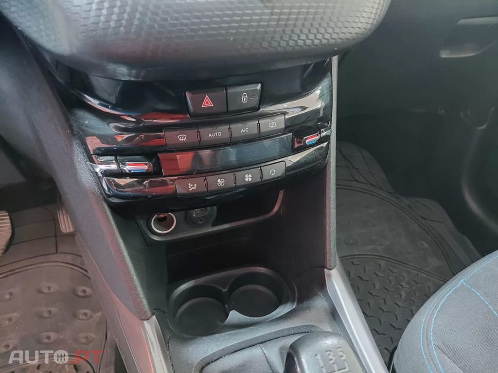 Peugeot 2008 1.2 PureTech Active