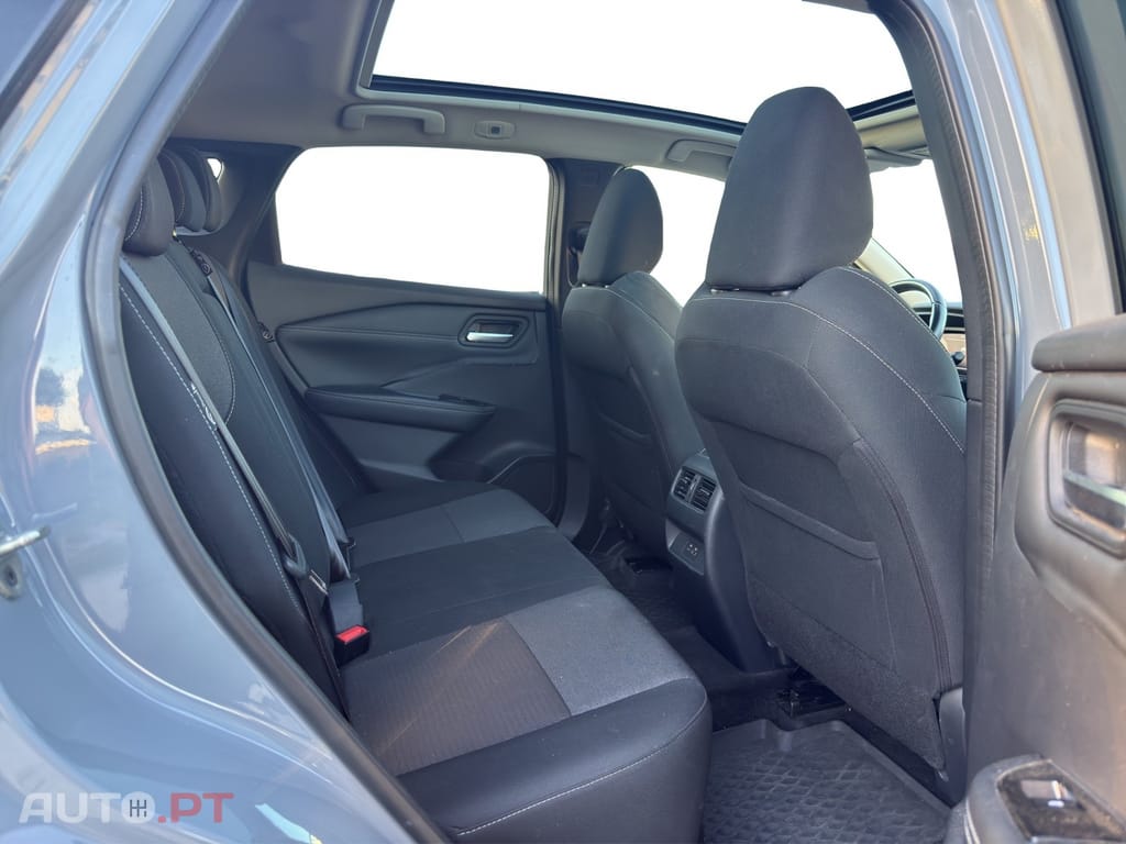 Nissan Qashqai 1.3 DIG-T N-Connecta J18 Led