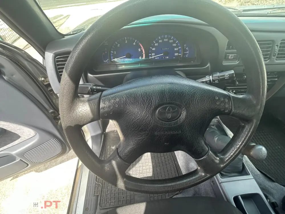 Toyota Hilux 2.5 D4-D Tracker