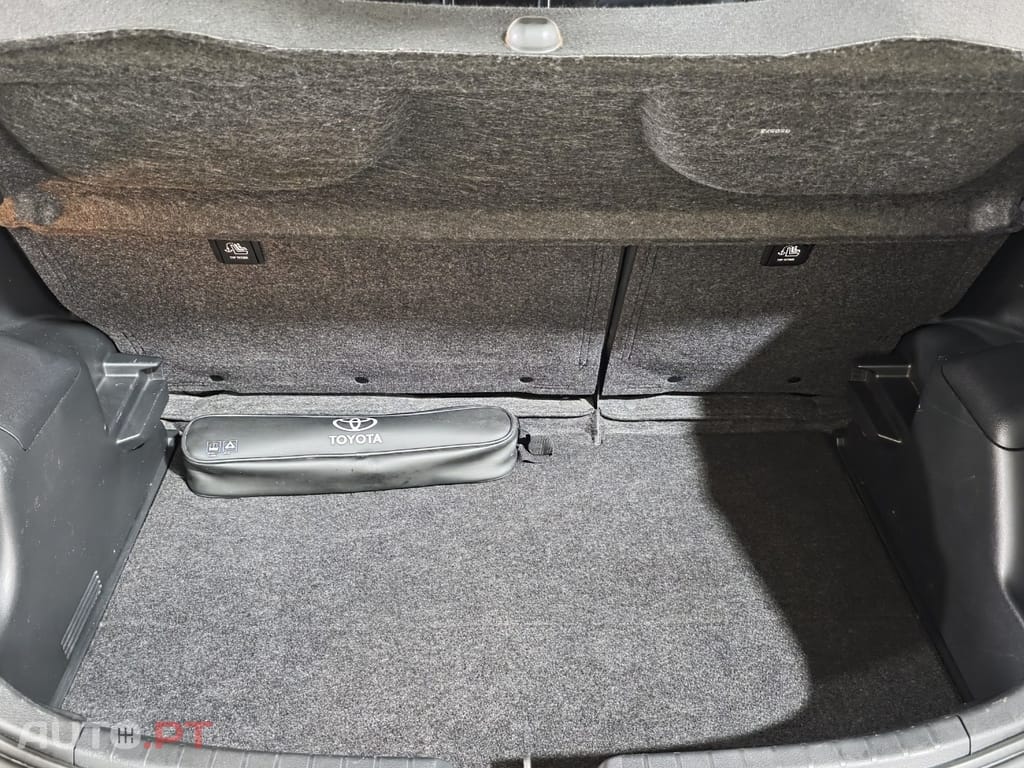 Toyota Yaris 1.5 HSD Comfort +P.Style+P.Techno