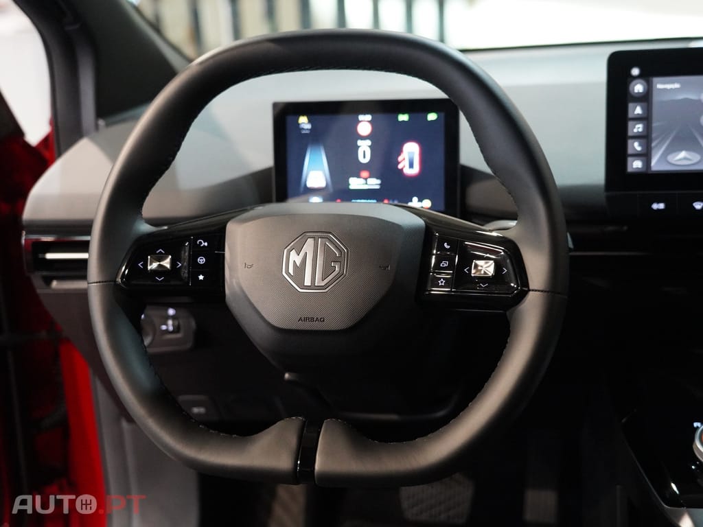 MG MG4 64 kWh Luxury