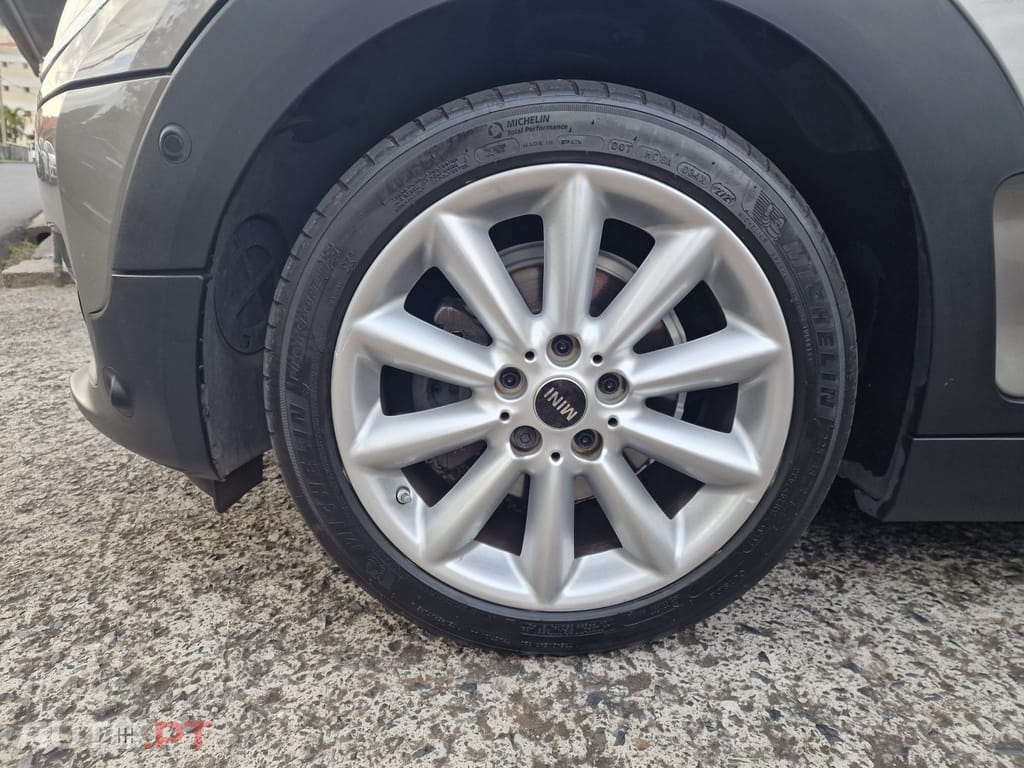 MINI Clubman One D