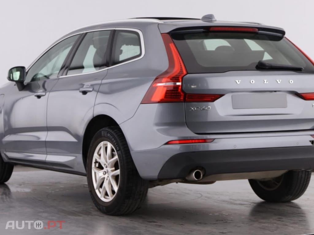 Volvo XC60 2.0 T8 PHEV Momentum Plus AWD