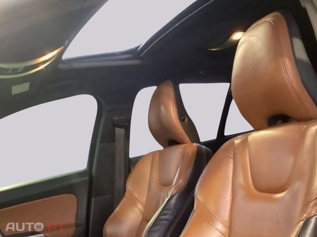 Volvo V60  2.4 D6 Plug-in Hybrid Summum AWD