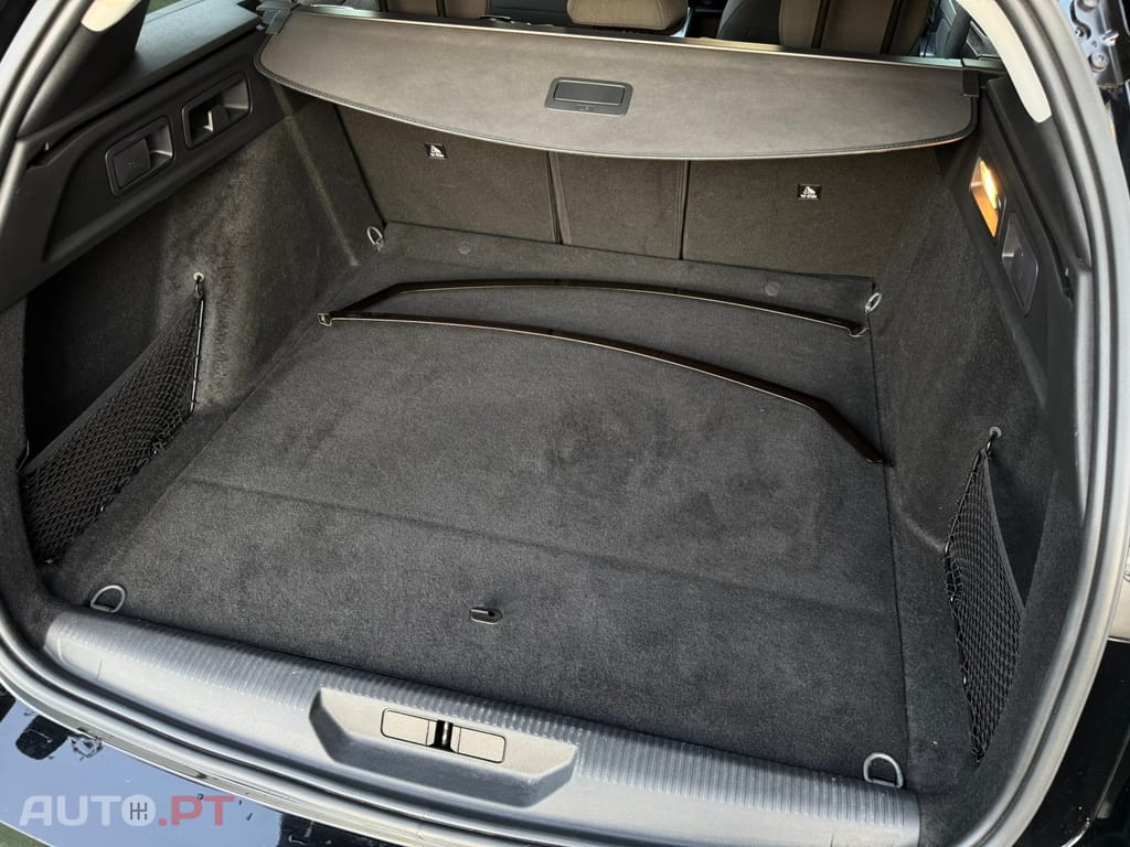 Peugeot 308 SW 1.6 Hybrid Active Pack e-EAT8