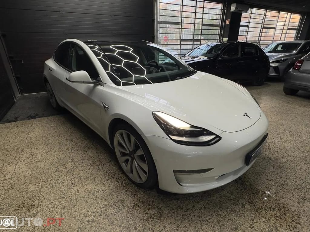 Tesla Model 3 Performance Dual Motor AWD