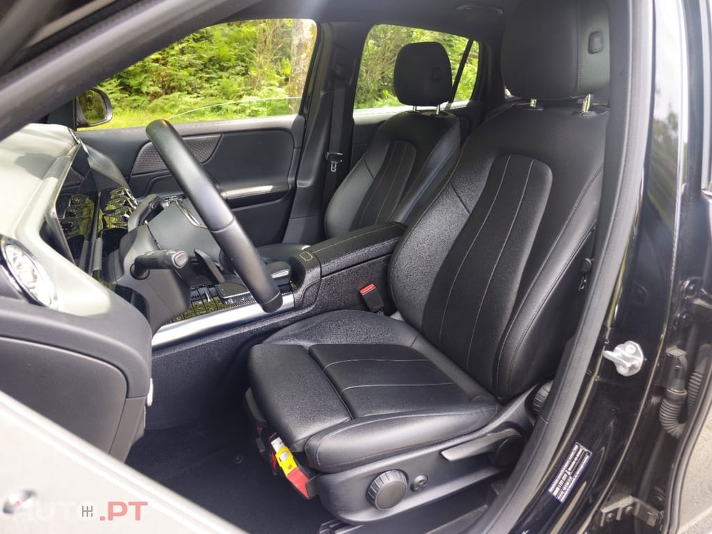 Mercedes-Benz GLA 180 d 8G-DCT