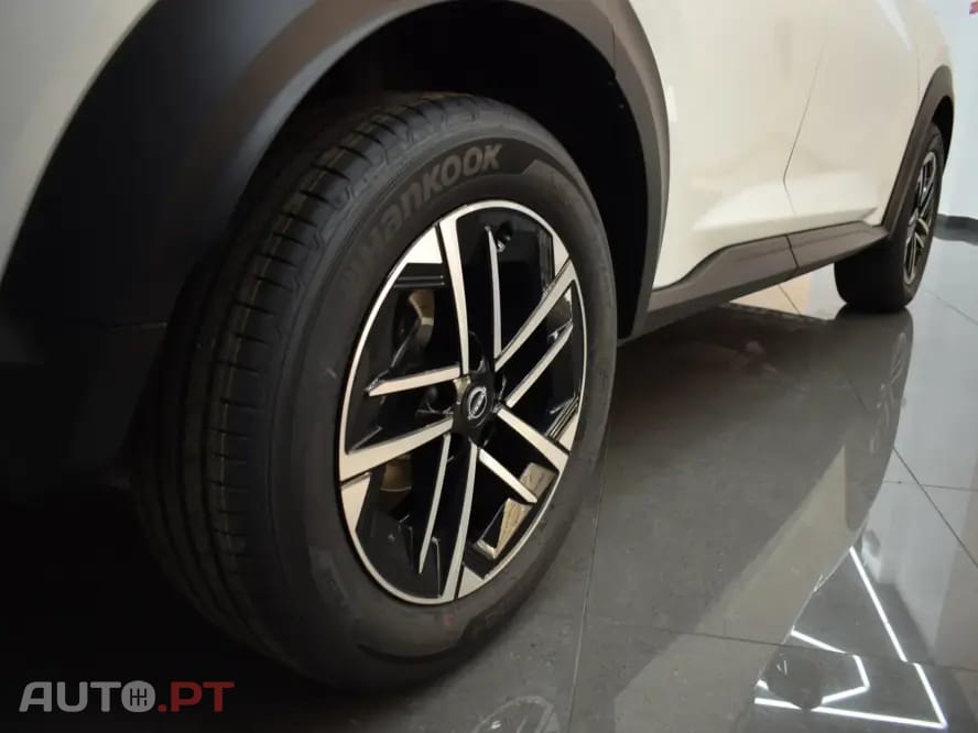 Nissan Juke 1.0 DIG-T N-Connecta Two Tone DCT