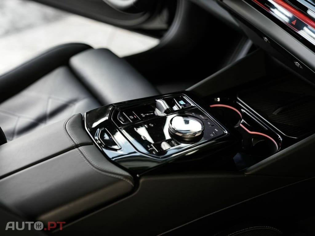 BMW i5 eDrive40