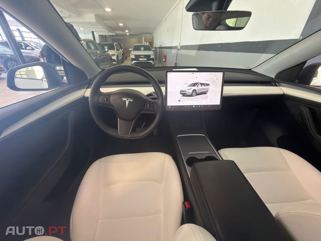 Tesla Model Y Tração Traseira