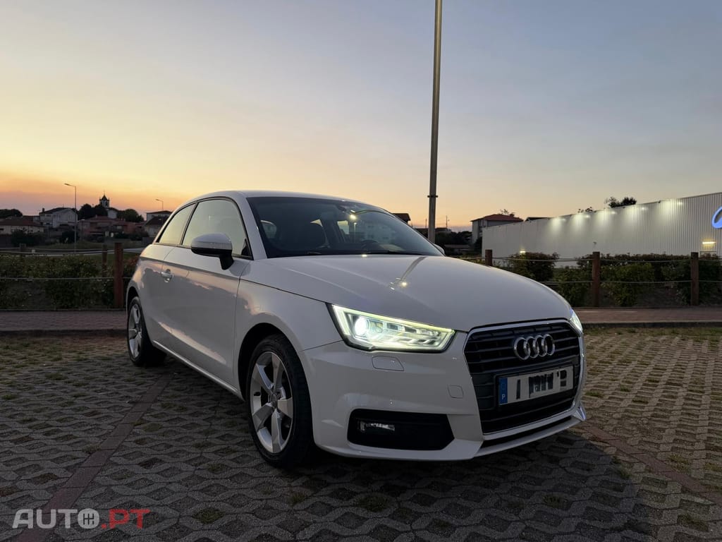Audi A1 1.4 TDI (caixa automática 7 veloc)
