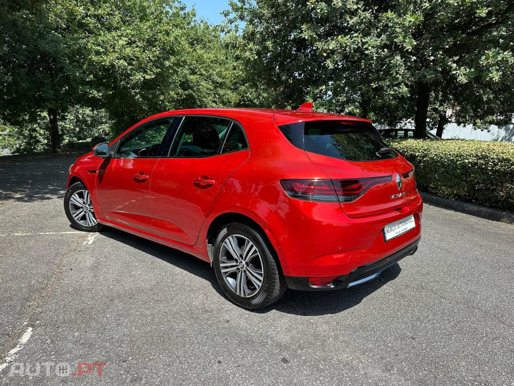 Renault Mégane 1.5 Blue dCi Intens EDC