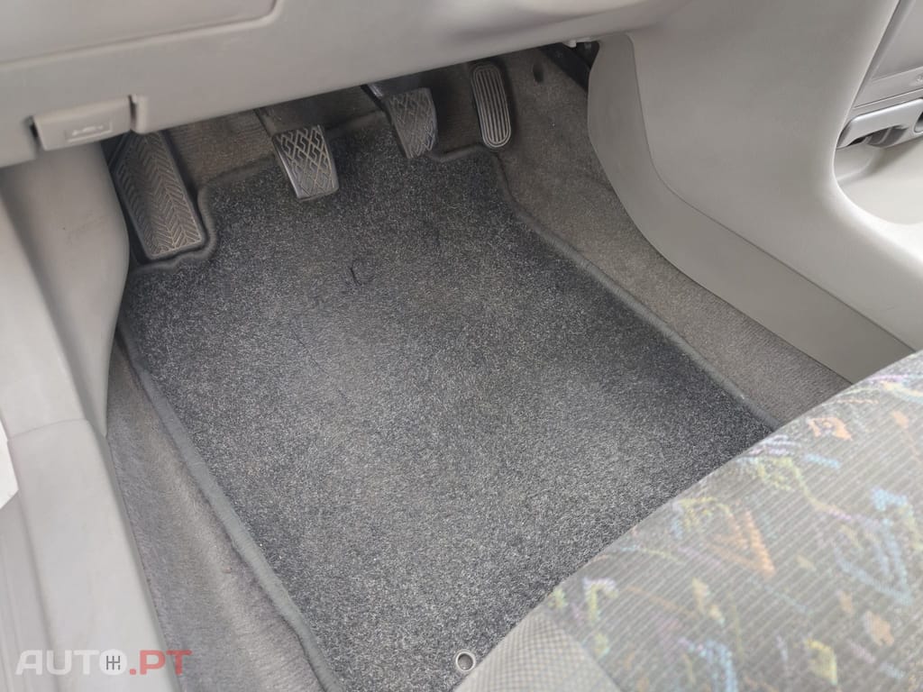 Toyota Corolla Liftback 1.3 Terra AC