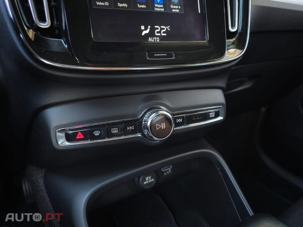 Volvo XC40 2.0 D3 Momentum