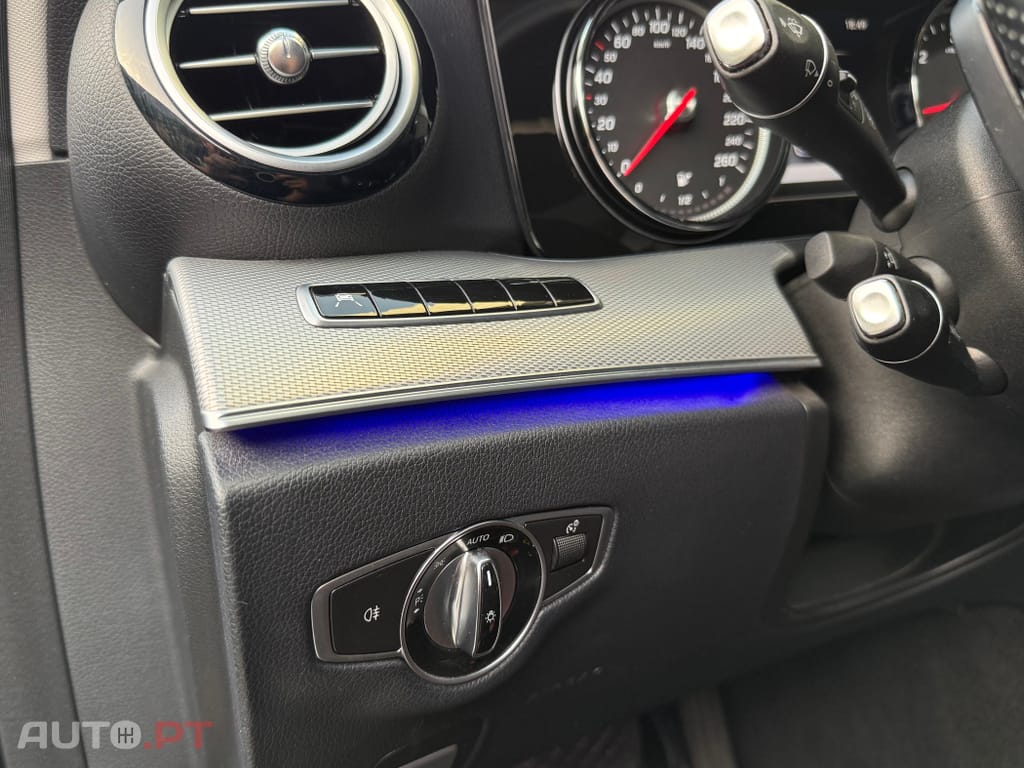 Mercedes-Benz E 220 d T 9G-TRONIC Avantgarde