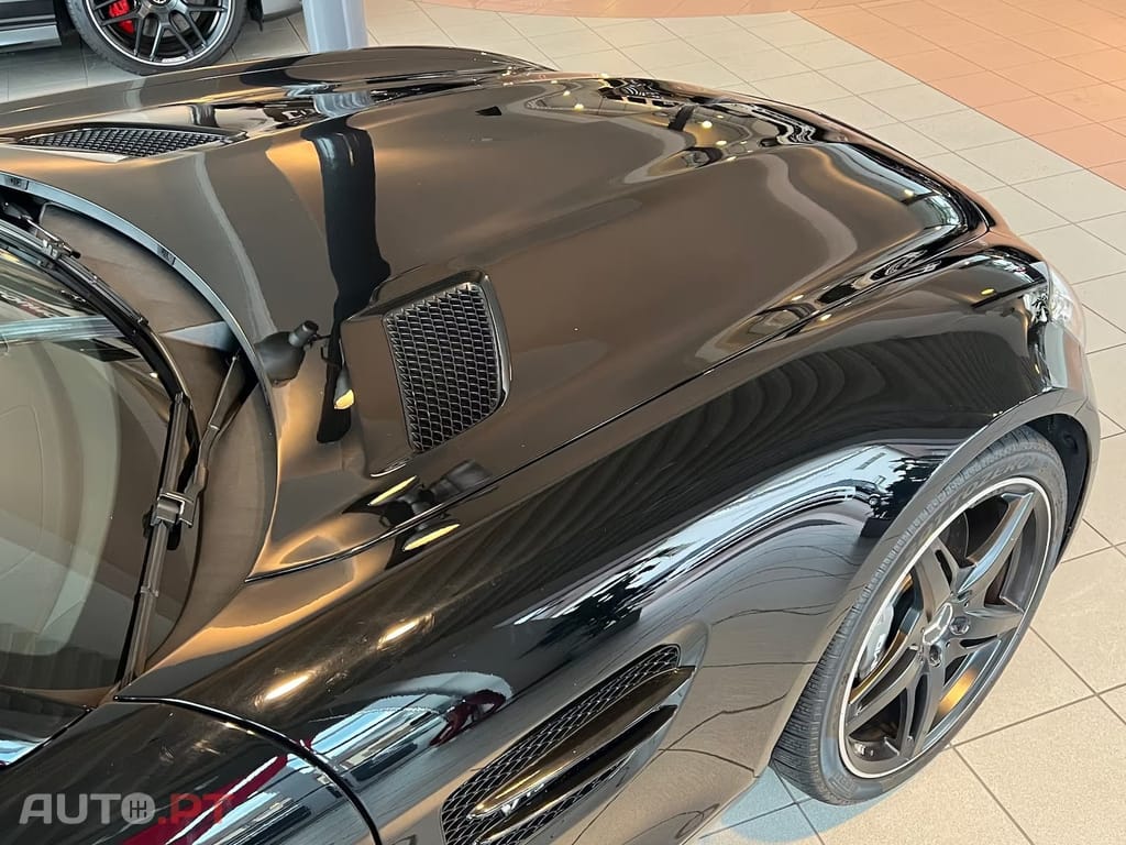 Mercedes-Benz AMG GT V8