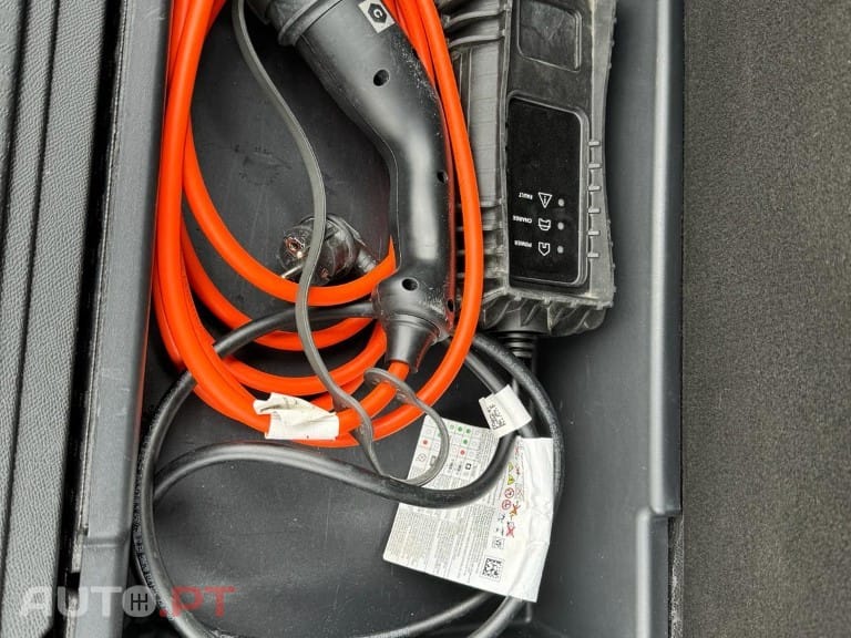 Peugeot 3008 1.6 Hybrid Allure Pack e-EAT8