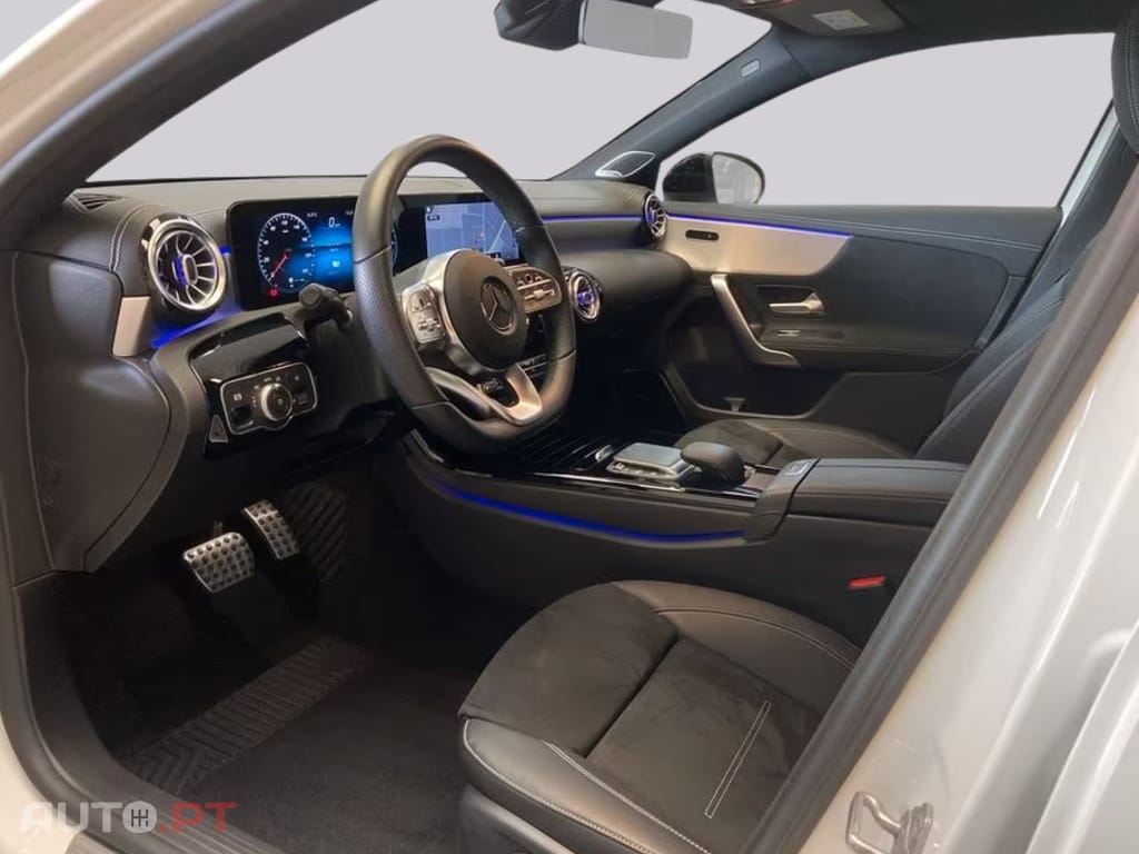 Mercedes-Benz A 250 I.V.A DEDUTIVEL e AMG