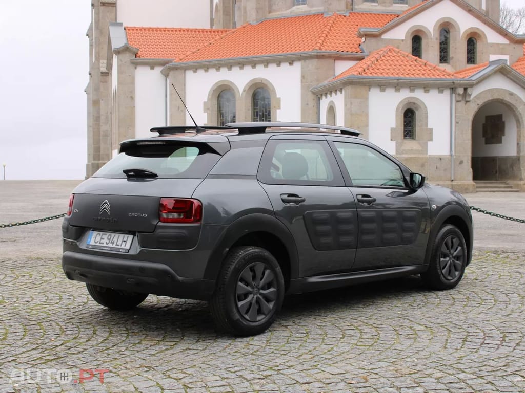 Citroen C4 Cactus 1.6 BlueHDi Shine Ed.Moonlight