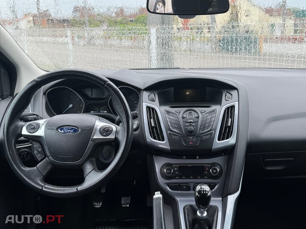 Ford Focus Ford Focus SW 1.6 TDCi Titanium (2014) | Espaço, Economia e Conforto Premium