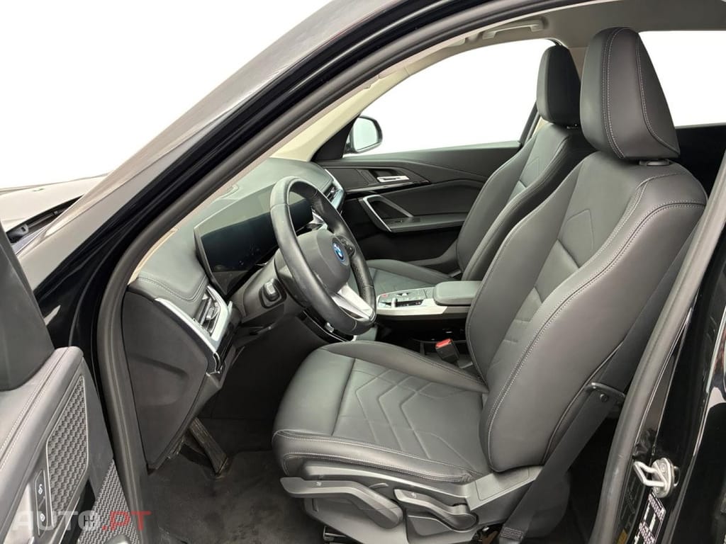 BMW iX1 xDrive30 xLine