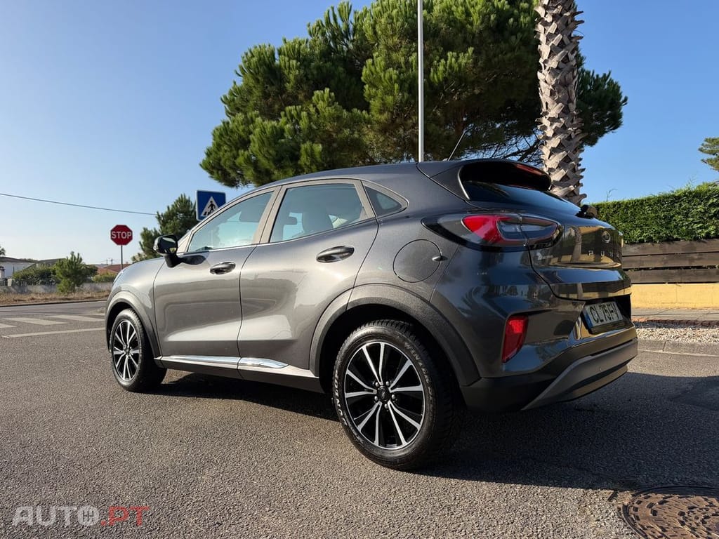 Ford Puma 1.0 EcoBoost Hybrid TITANIUM
