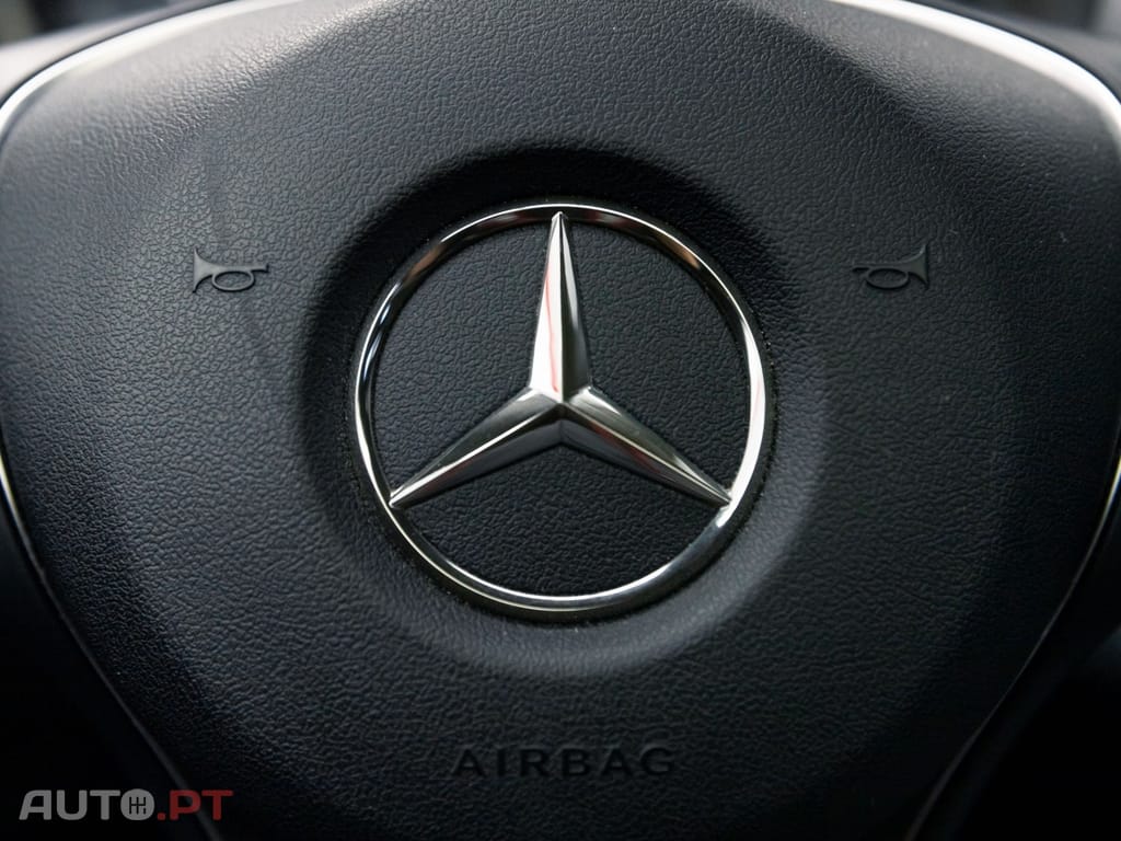 Mercedes-Benz CLA 200 (CDI) d Orange Art Edition