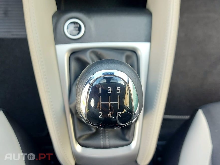 Nissan Micra 1.0 IG-T N-Connecta