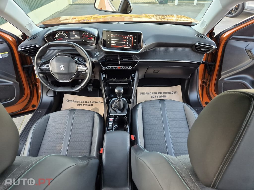 Peugeot 2008 1.2 PureTech Allure Pack