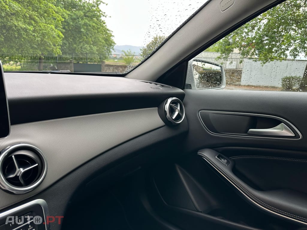 Mercedes-Benz GLA 220 4Matic 8G-DCT Special Edition