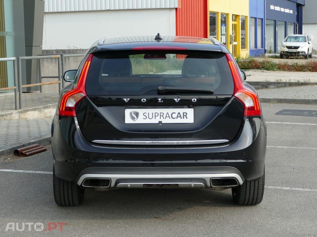 Volvo V60 2.4 D6 Summum AWD Phev
