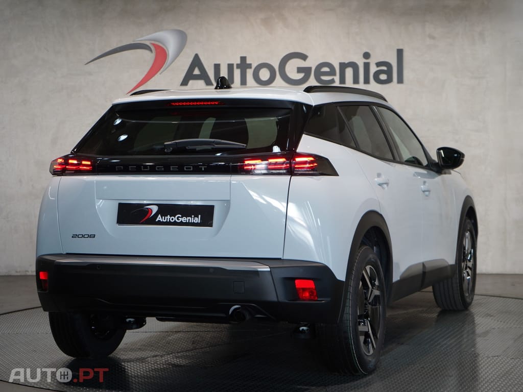 Peugeot 2008 1.2 PureTech Allure