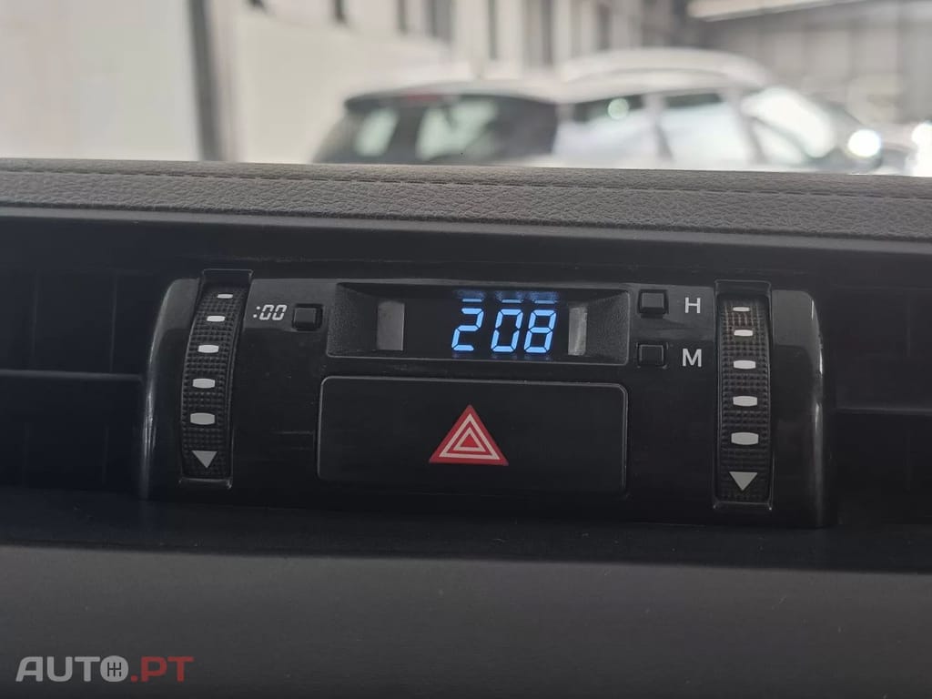 Toyota Hilux 2.4 D-4D 4WD CD CM