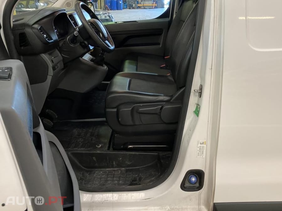 Peugeot Expert 2.0 BlueHDi Long Ashpalt