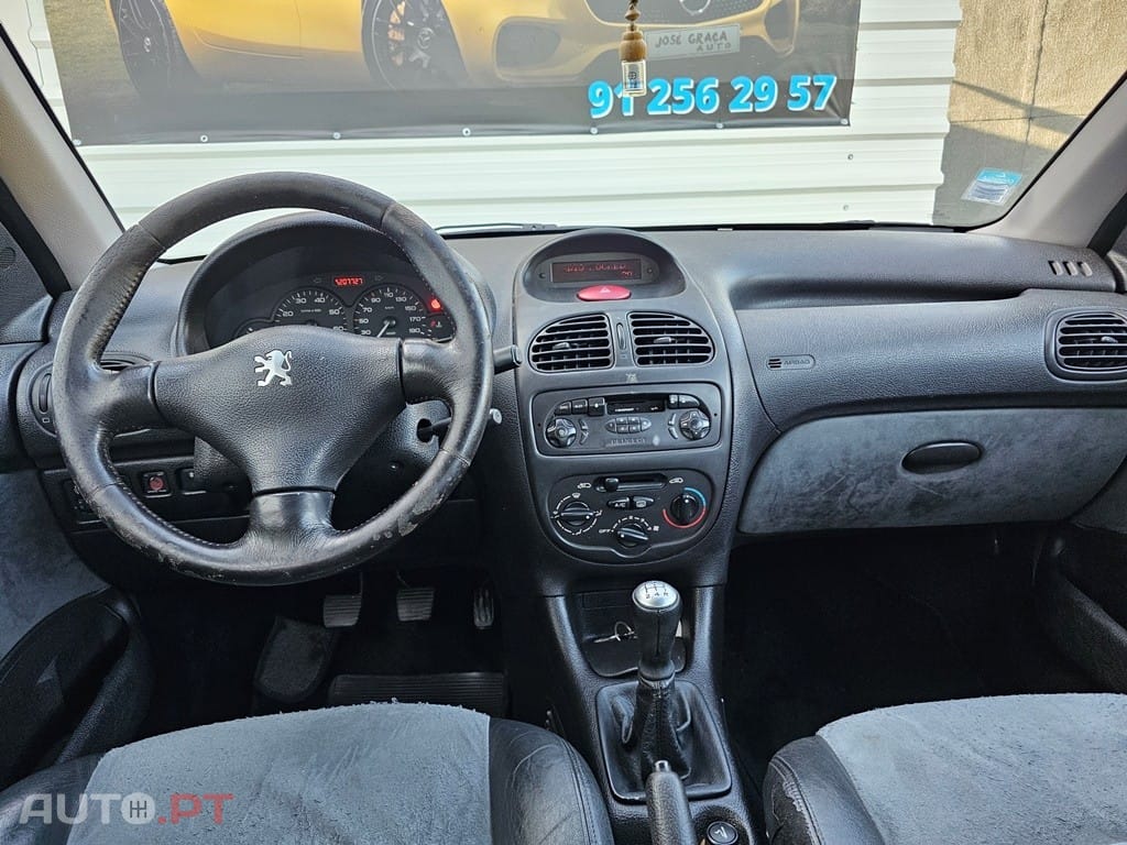 Peugeot 206 1.4 XT