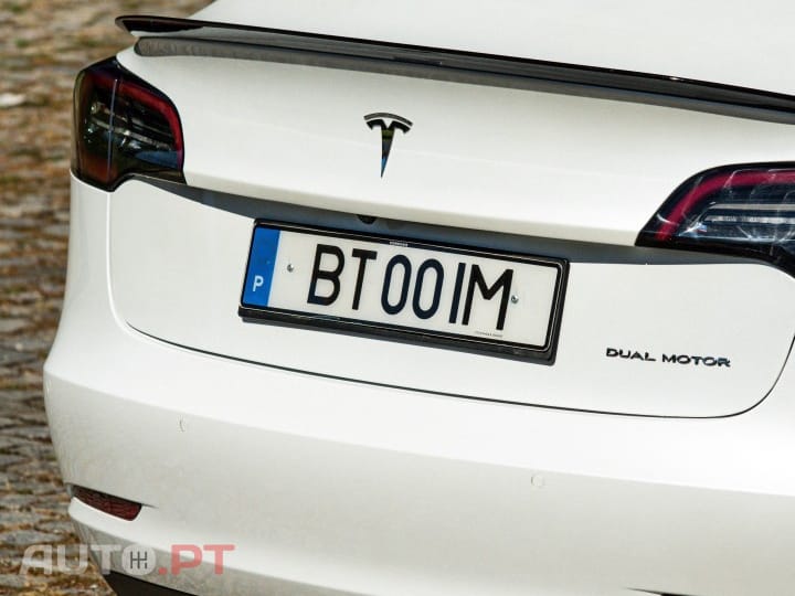 Tesla Model 3 Long Range AWD Dual Motor