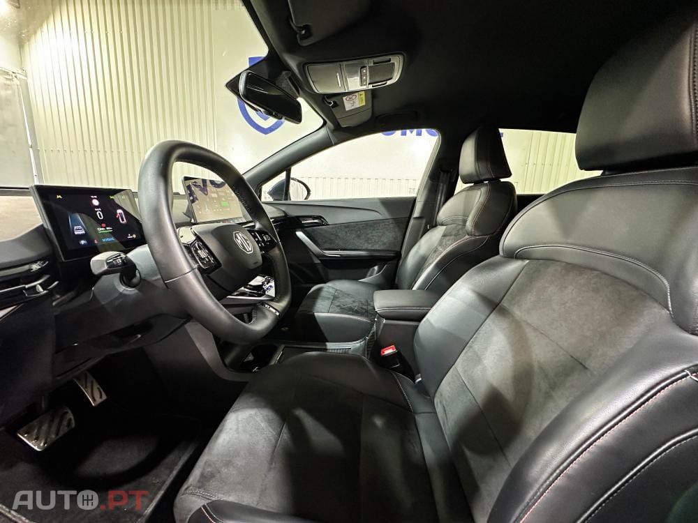 MG MG4 64 kWh XPower Luxury