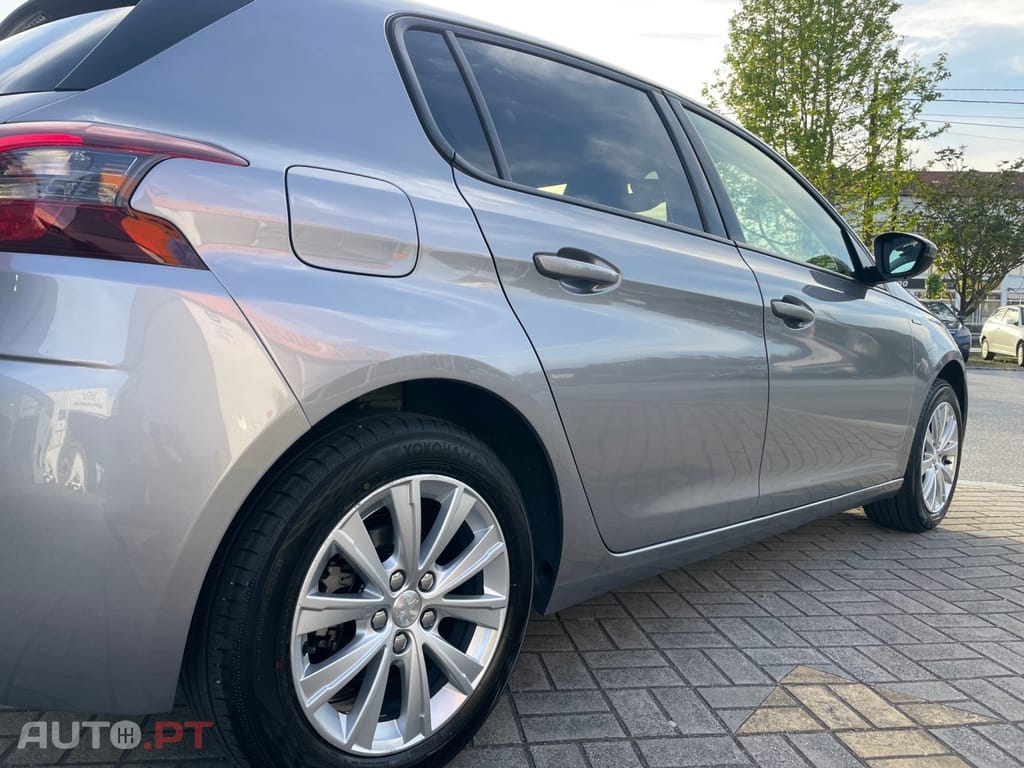 Peugeot 308 1.5 BlueHDi Style